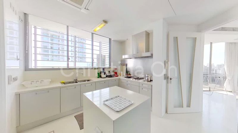 4 Bed Condo for Sale in  The Tate Residences - Image 7